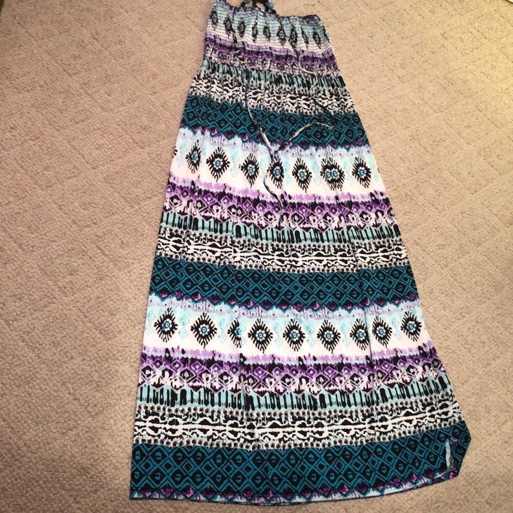 Tribal silky stretch maxi dress w halter top